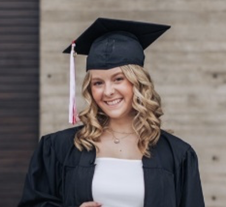 Liz Hamak '24